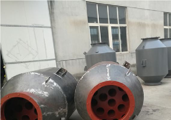 ��C����